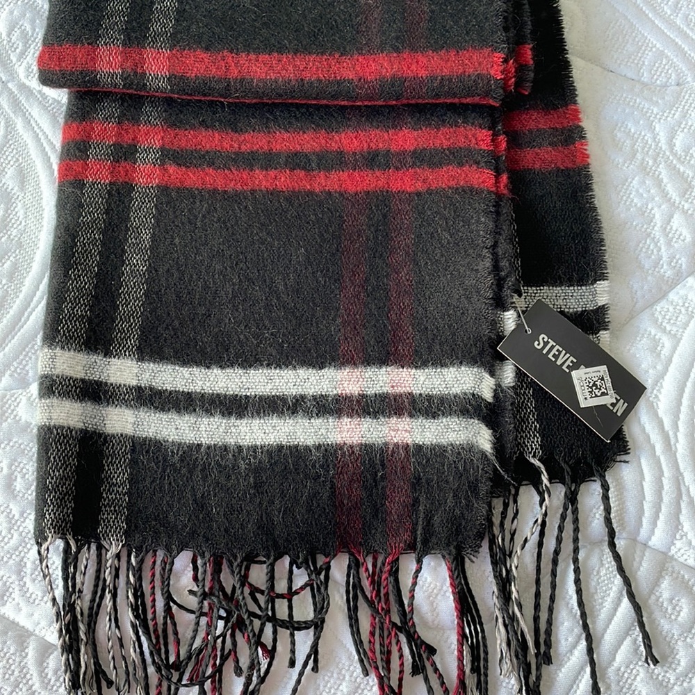 Steven Maiden scarf, black, white and red color, new